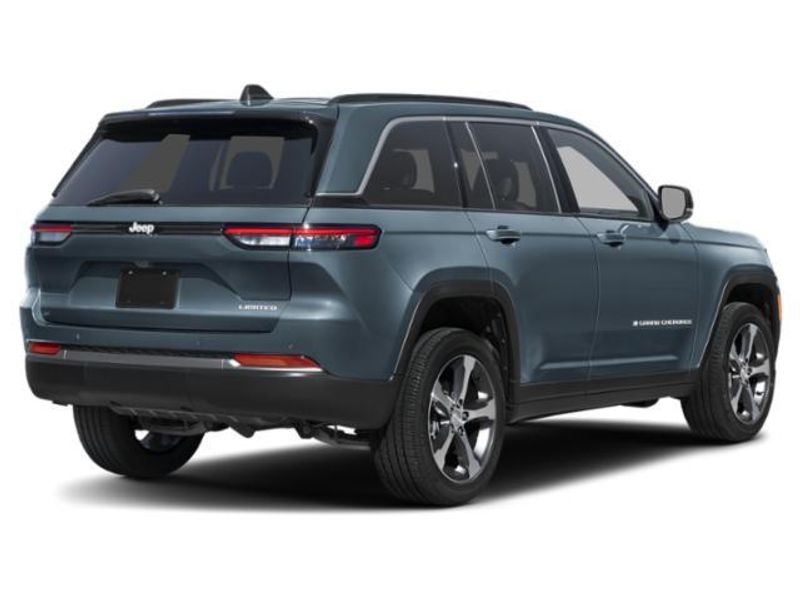 New 2027 Jeep Grand Cherokee LimitedImage 3