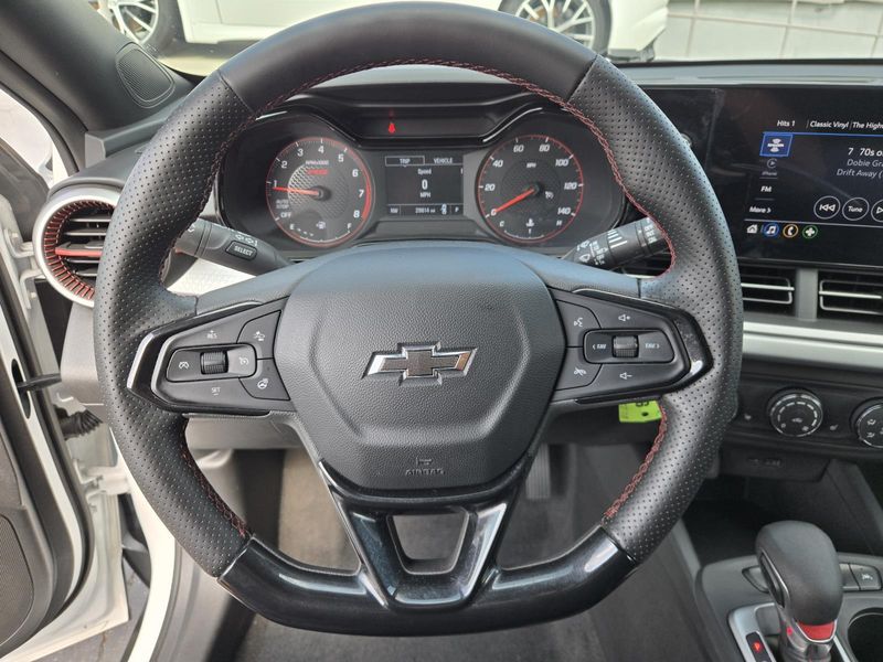Used 2024 Chevrolet Trax FWD 4dr 1RS