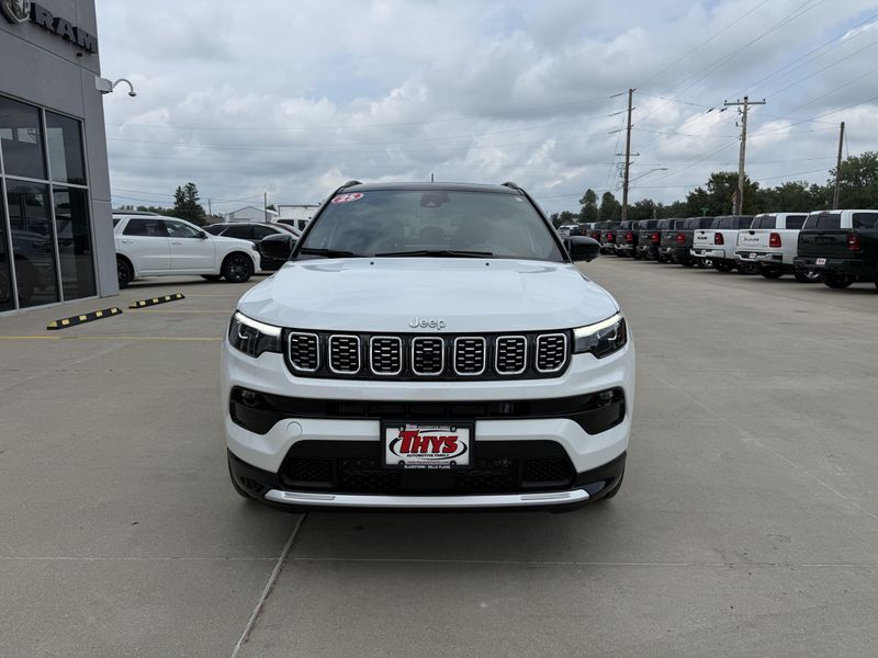 Used 2025 Jeep Compass LimitedImage 29