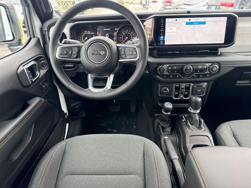 New 2025 Jeep Wrangler 4-door Sahara