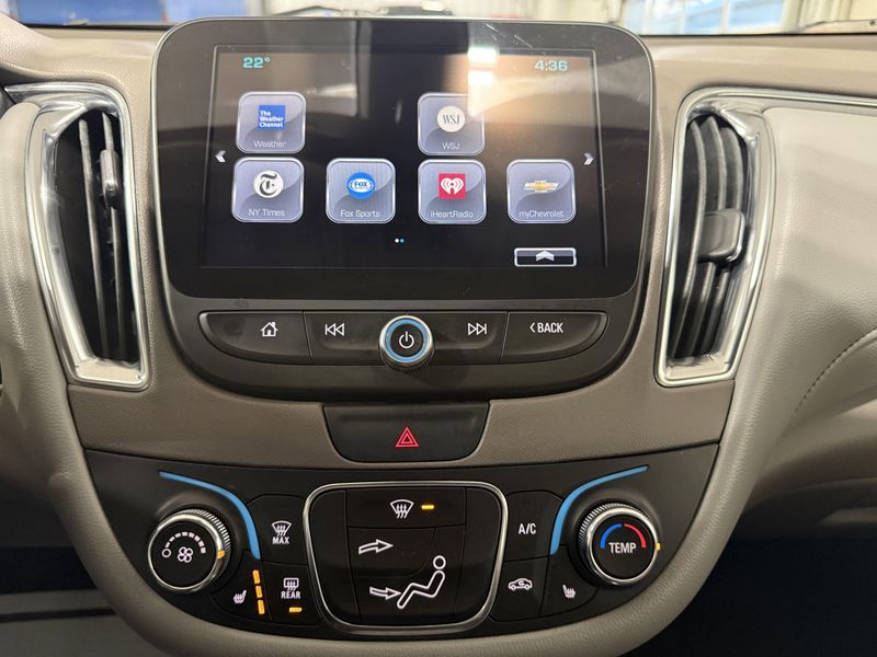 Used 2017 Chevrolet Malibu LTImage 21