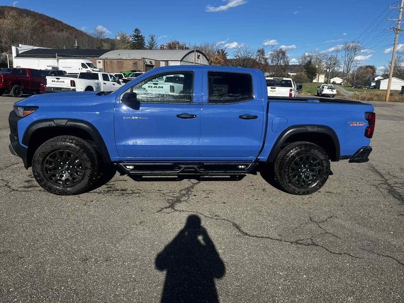 2026 Chevrolet Colorado Trail Boss photo 2