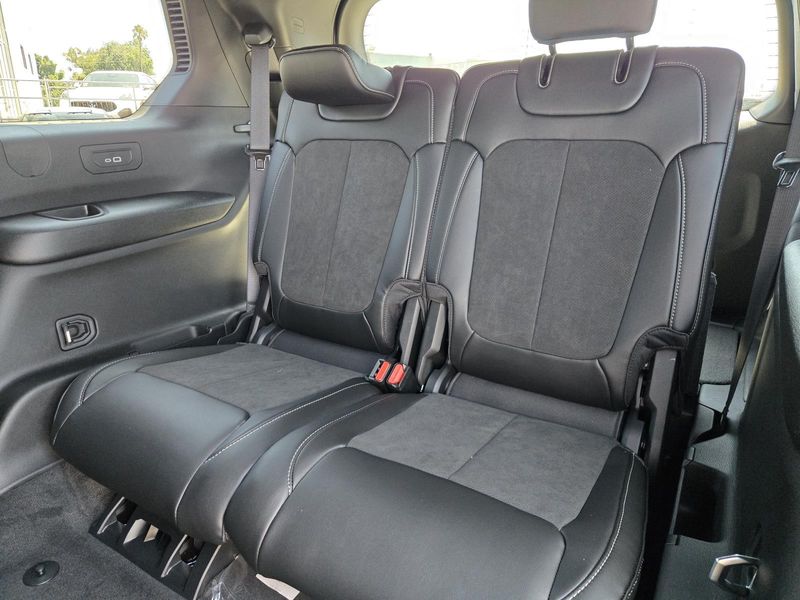 New 2026 Jeep Grand Cherokee L Laredo Altitude 4x4