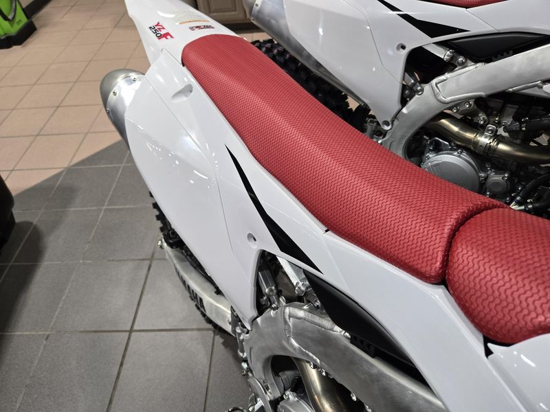 NEW 2026 YAMAHA YZ250F 70TH ANNIVERSARY EDITION Image 8