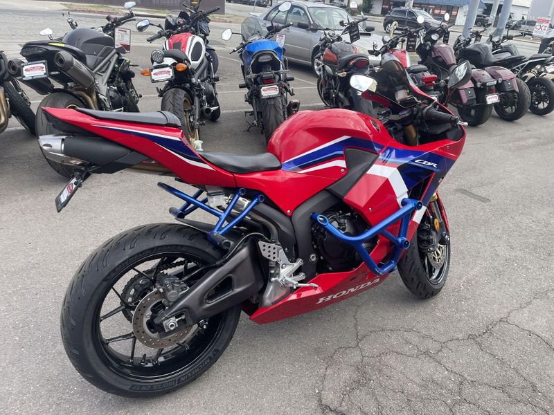 Used 2021 Honda CBR600RR Image 11