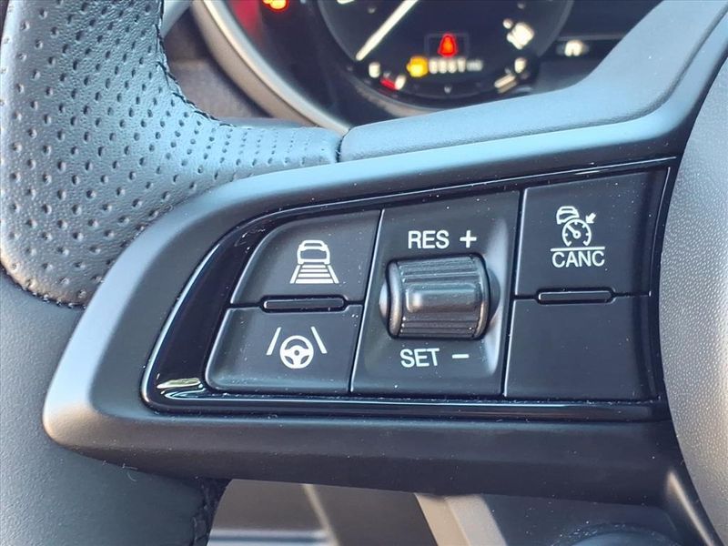 New 2025 Alfa Romeo Giulia RwdImage 18