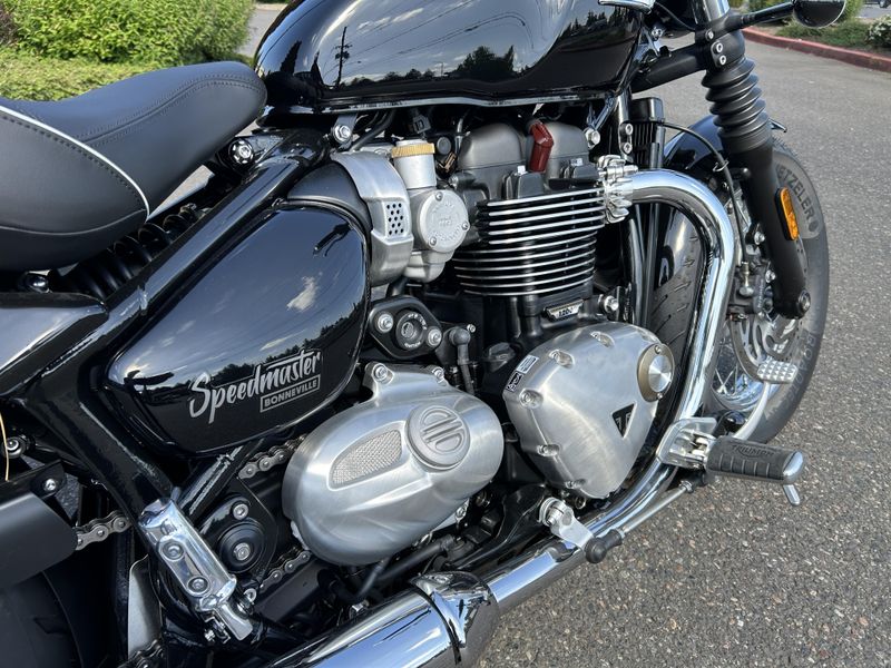 New 2025 Triumph BONNEVILLE SPEEDMASTER 