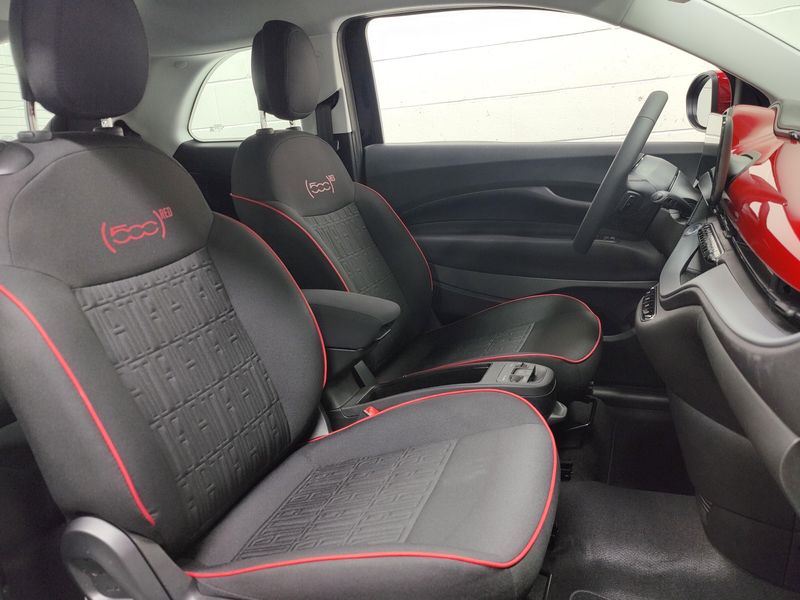 2024 Fiat 500e INSPI(RED)Image 4