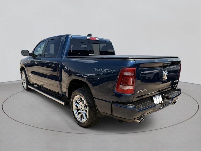 2023 Ram 1500 Laramie photo 3