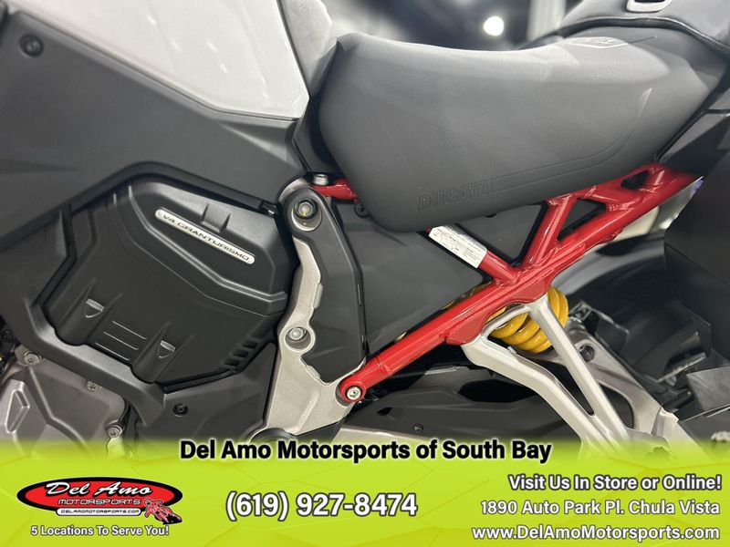 2024 Ducati MULTISTRADA V4 S TRAVEL & RADAR SPOKED WHEELS Image 7