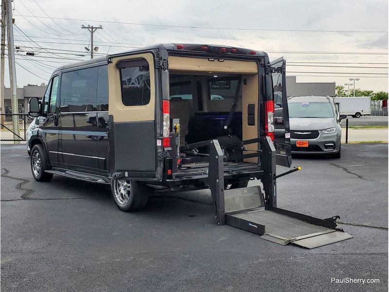 2015 RAM ProMaster 1500 Low RoofImage 2