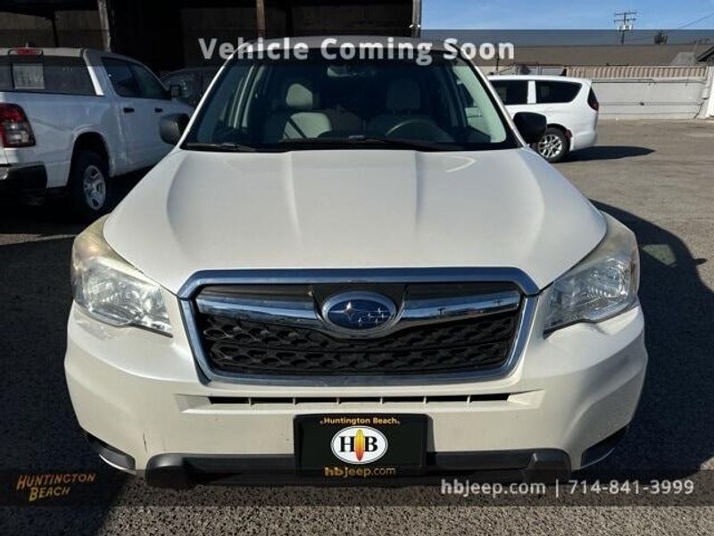 2014 Subaru Forester 2.5iImage 2