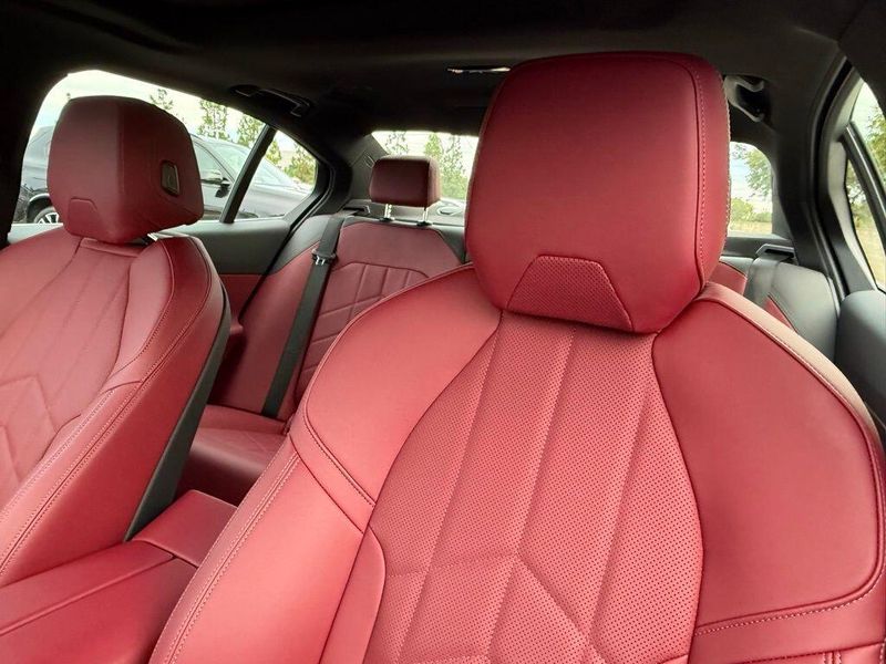 Used 2025 BMW 5 Series 530iImage 20