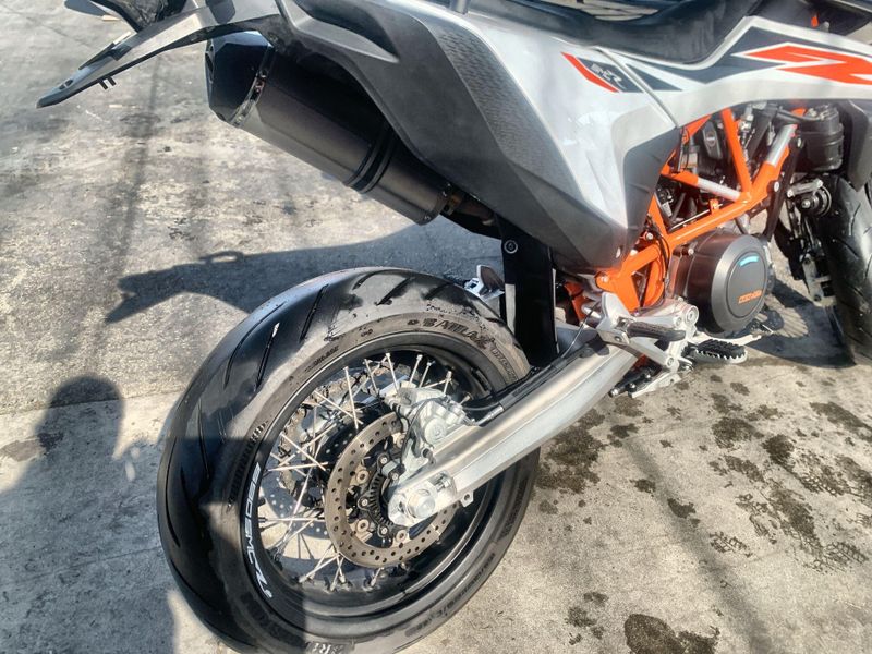 Used 2020 KTM SMC 690 R Image 18