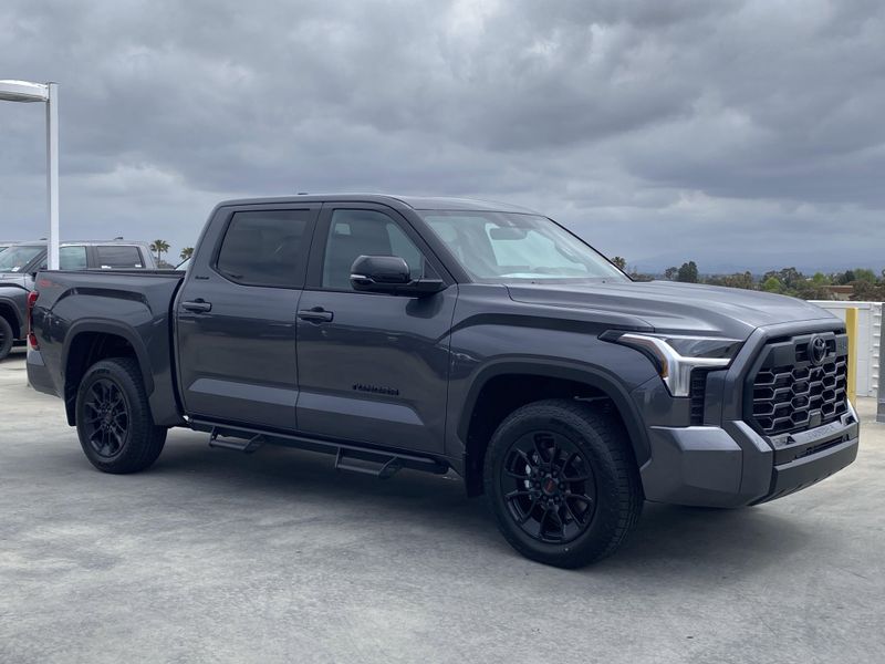 2025 Toyota Tundra LimitedImage 2