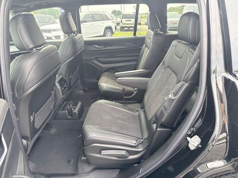 2025 Jeep Grand Cherokee Altitude X2025 Jeep Grand Cherokee L Altitude X 4x4