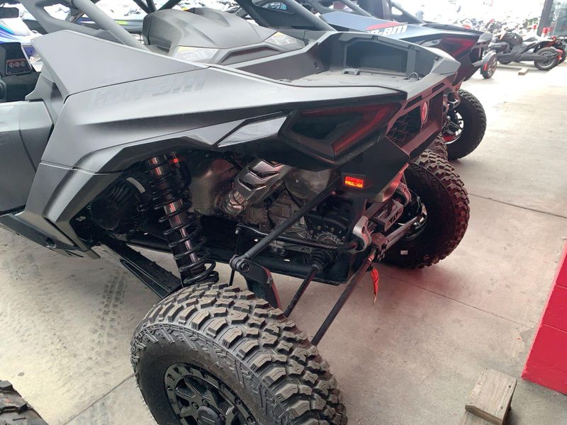 New 2025 Can-Am MAVERICK R MAX X RS 999T DCT Image 23