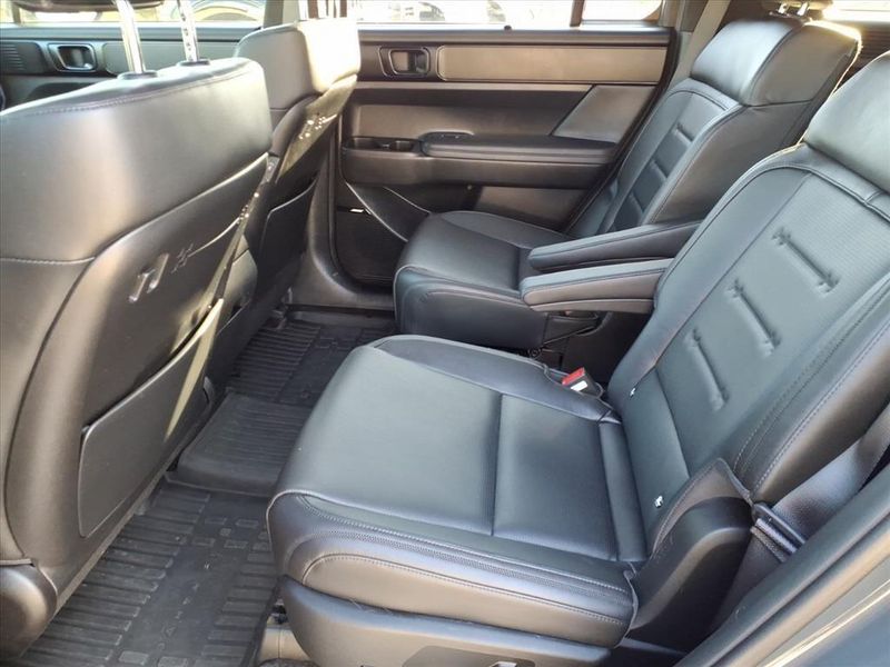 Used 2024 Hyundai Santa Fe CalligraphyImage 11