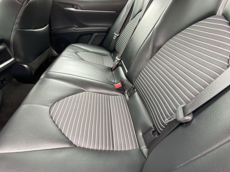 Used 2023 Toyota Camry SEImage 15