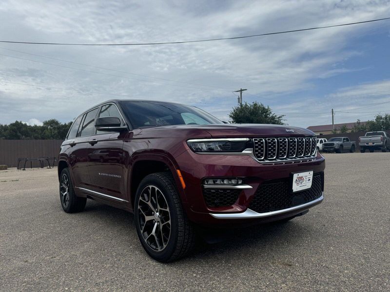 2024 Jeep Grand Cherokee 4xe Summit ReserveImage 2