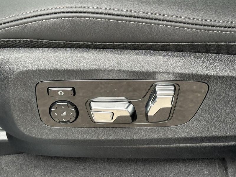 2026 BMW X7 xDrive40iImage 20