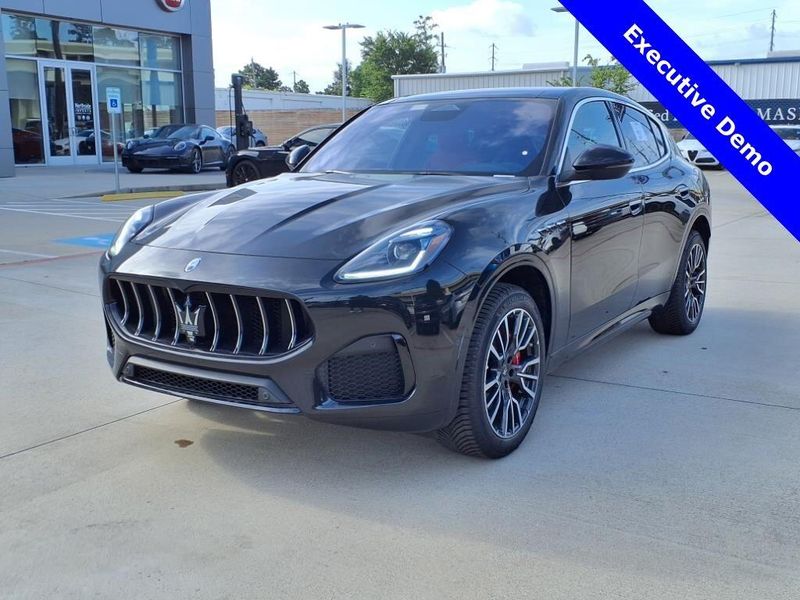 New 2025 Maserati Grecale Image 2
