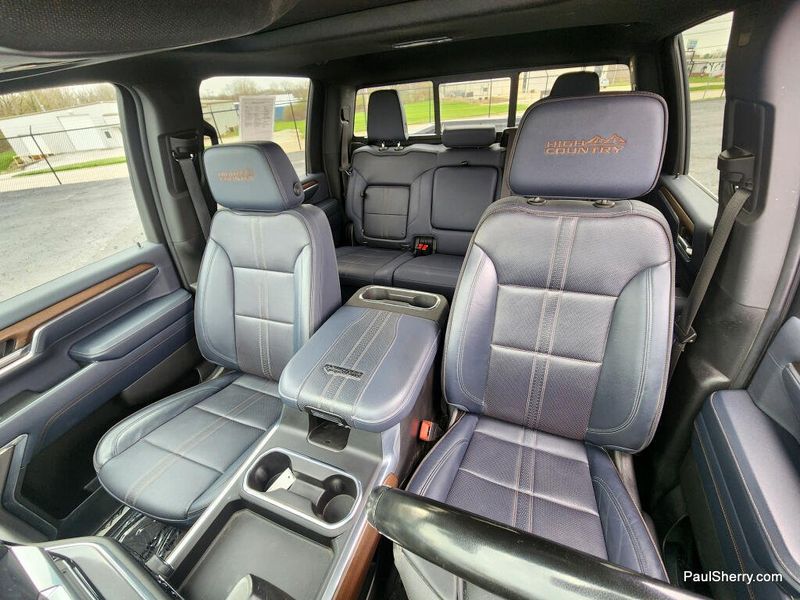 Used 2024 Chevrolet Silverado 2500HD High Country