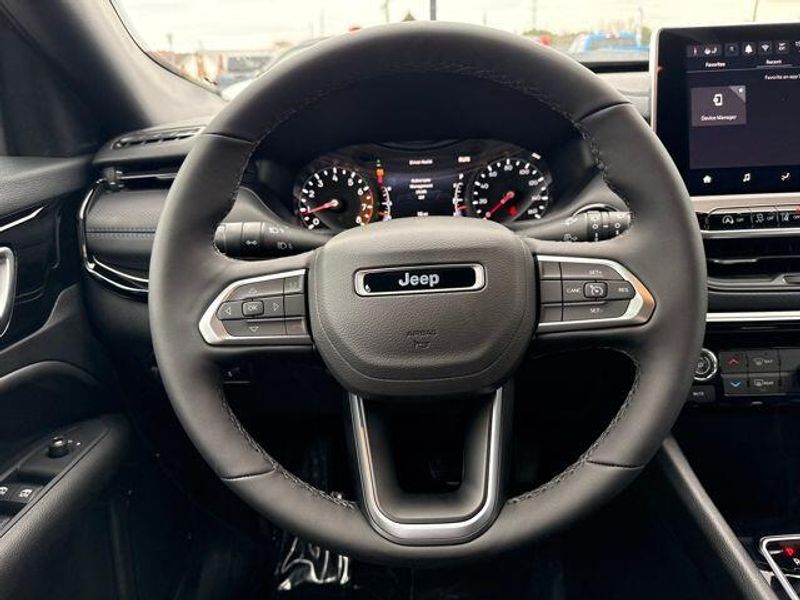 2026 Jeep Compass Latitude Altitude 4x4