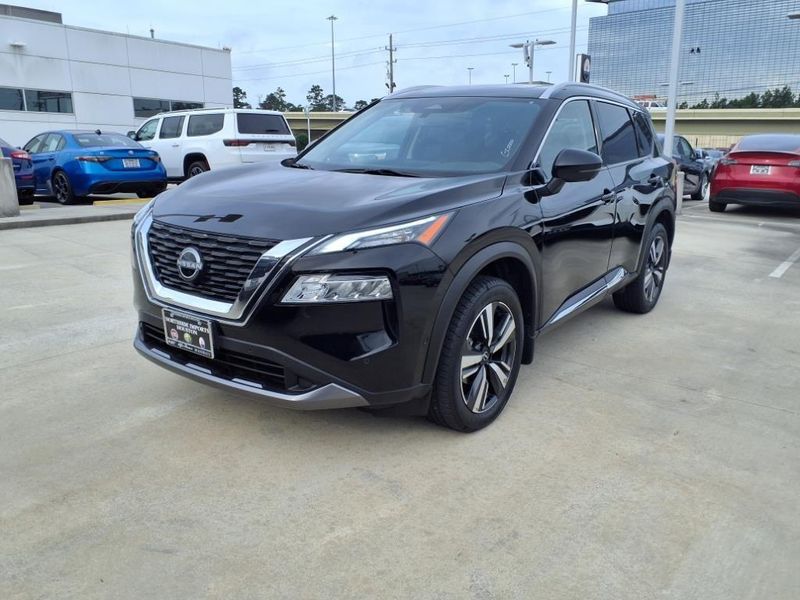 2023 Nissan Rogue SLImage 2