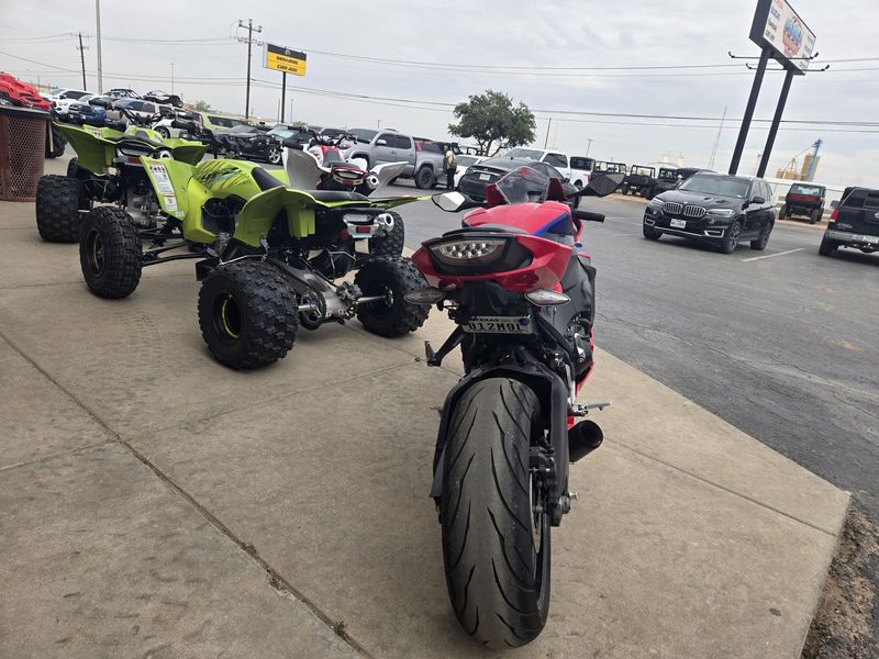 USED 2024 HONDA CBR1000RR BASE Image 7