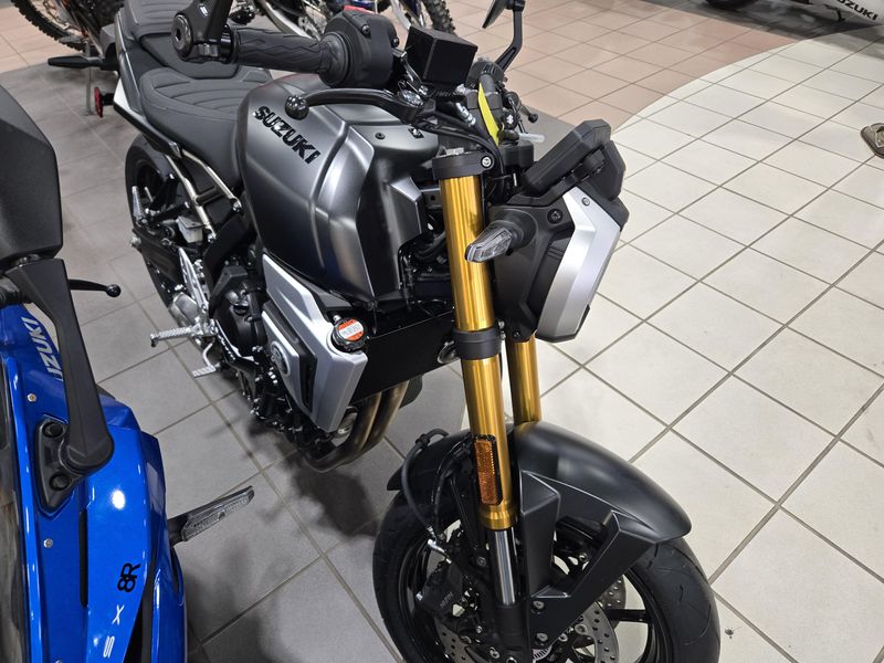 NEW 2026 SUZUKI GSX8T Image 1