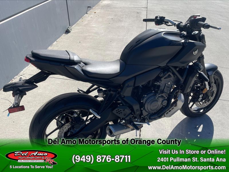 2025 Yamaha MT-07 Image 11