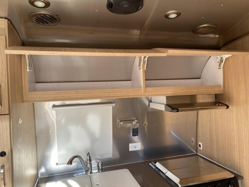 2019 AIRSTREAM FLYING CLOUD 23FB Image 18