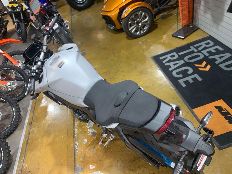 New 2025 Yamaha MT-10 Image 20