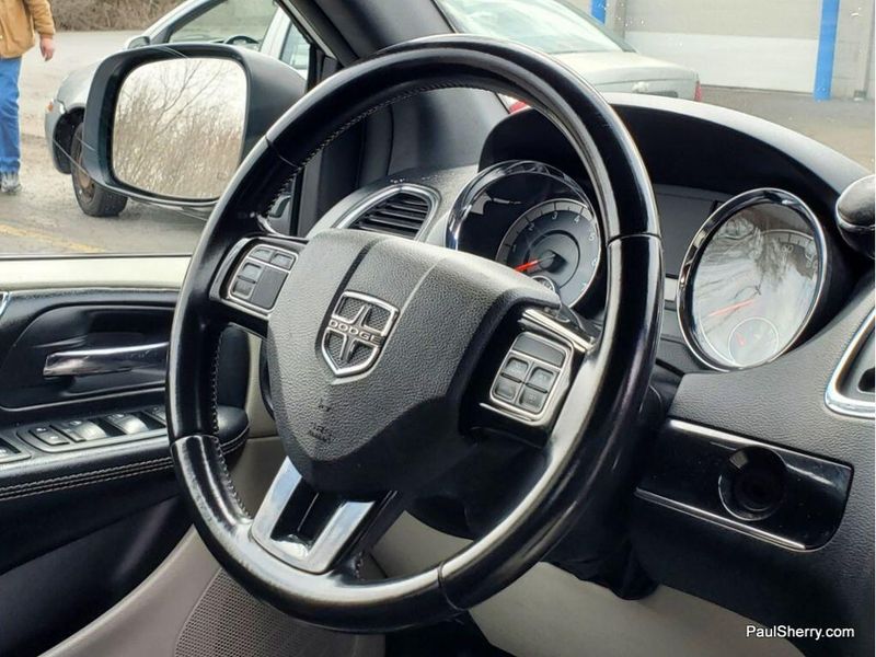 2020 Dodge Grand Caravan SXTImage 36