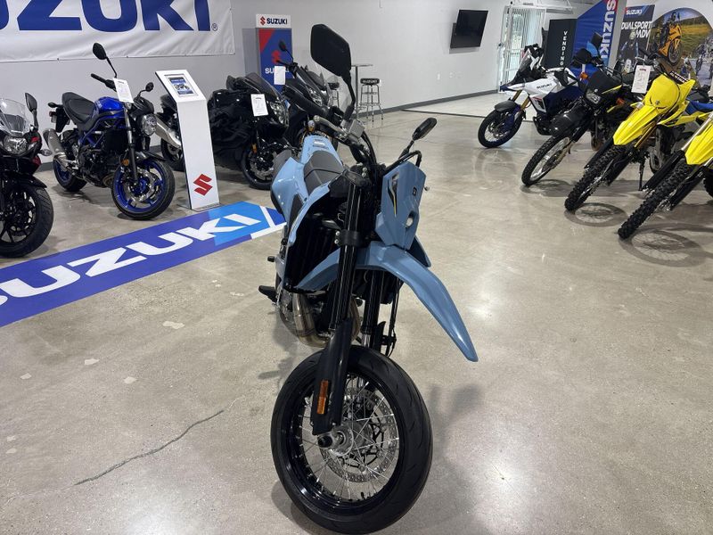 New 2025 Suzuki DR-Z4SM Image 10