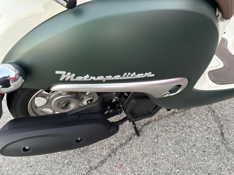 New 2024 Honda Metropolitan Image 10
