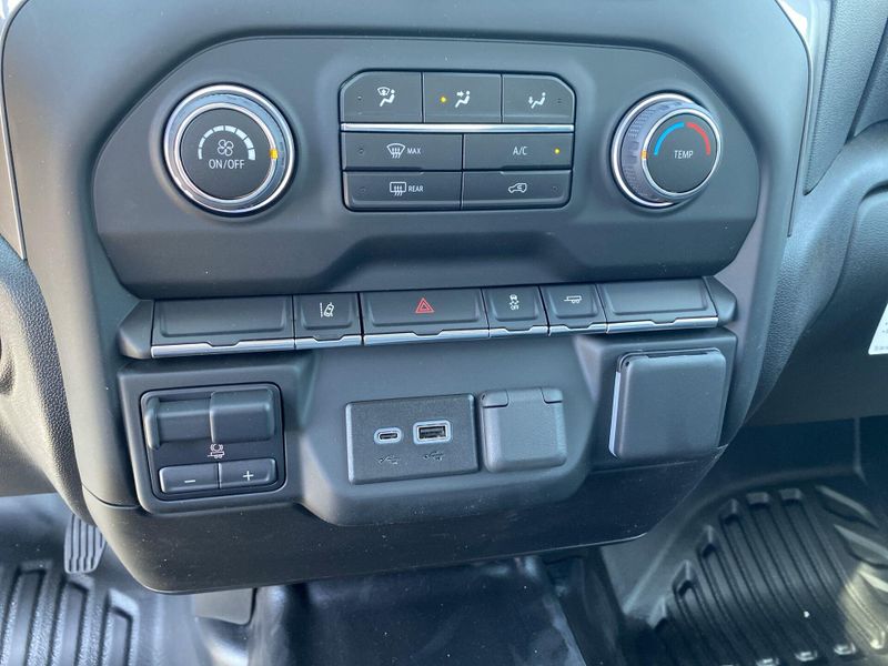 2024 Chevrolet Silverado 2500HD Work TruckImage 30