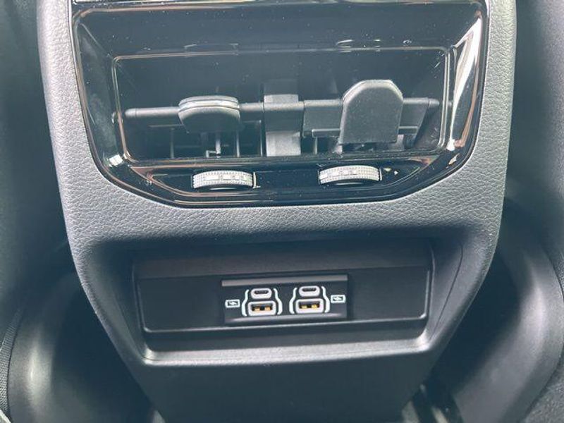 2025 Jeep Grand Cherokee Laredo X 4x4