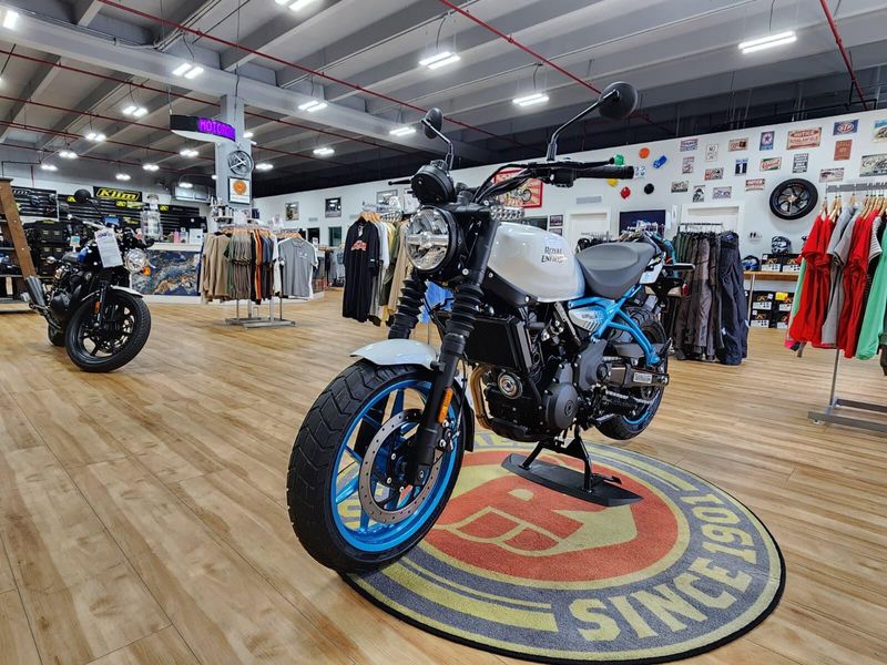 New 2026 Royal Enfield Guerrilla Image 3