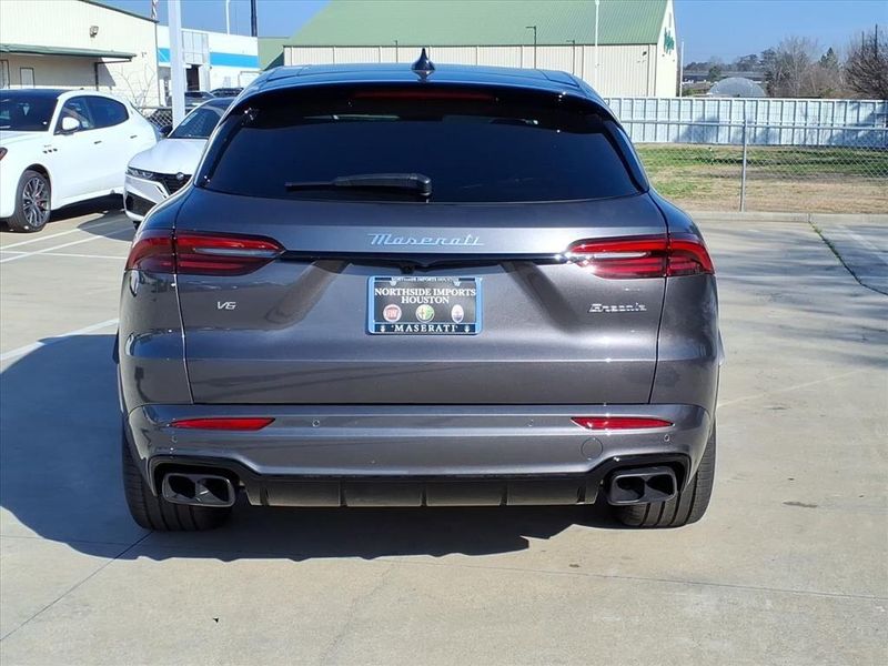 New 2026 Maserati Grecale ModenaImage 8