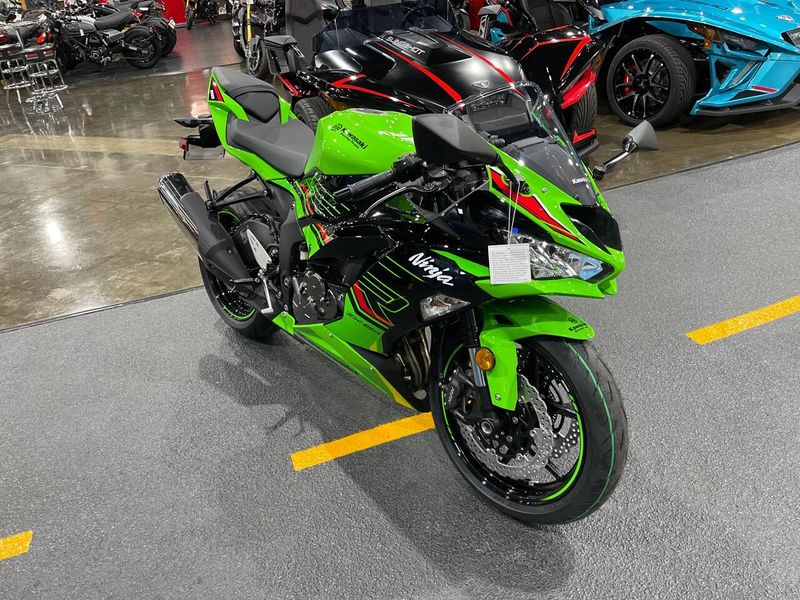 2025 Kawasaki NINJA ZX-6R KRT EDITION ABS Image 1