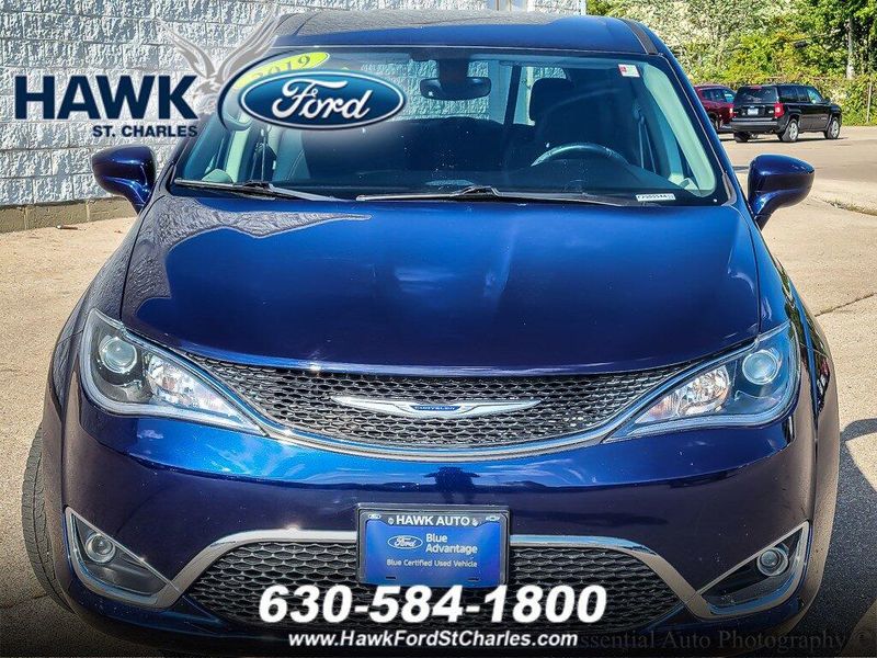 2019 Chrysler Pacifica Touring Plus photo 4