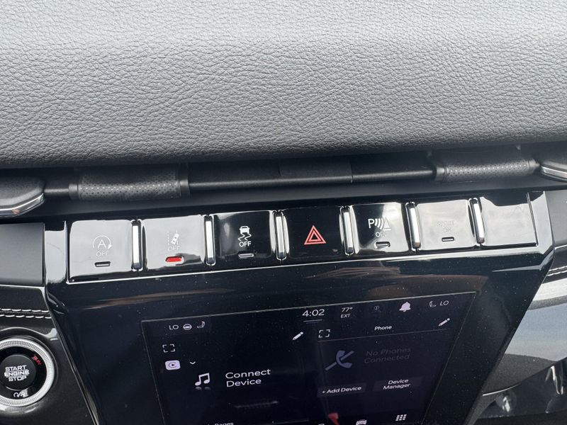 Used 2022 Jeep Grand Cherokee AltitudeImage 21