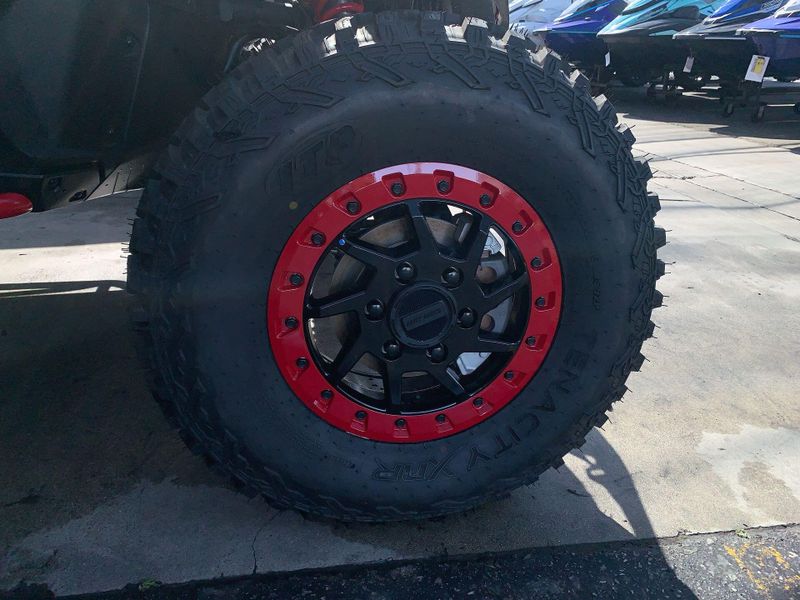 2025 Can-Am MAVERICK R X RS 999T DCT Image 21