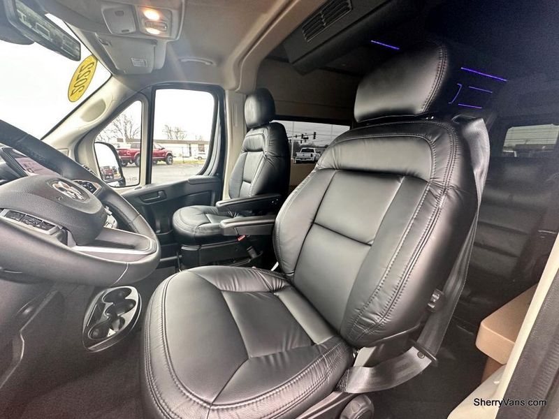 2022 RAM ProMaster 3500 High RoofImage 6