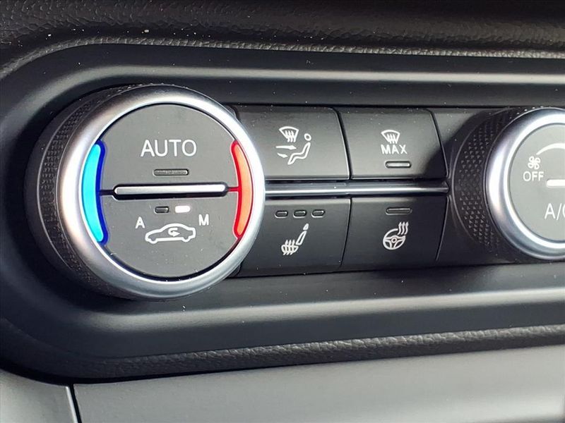 New 2026 Alfa Romeo Stelvio AwdImage 21