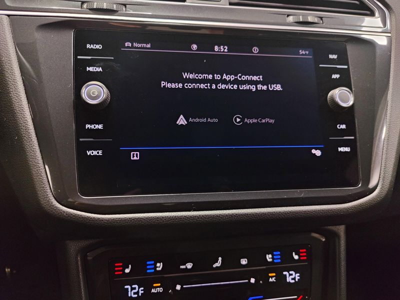 Used 2024 Volkswagen Tiguan AWD SEL R-Line w/Sunroof/NavImage 29