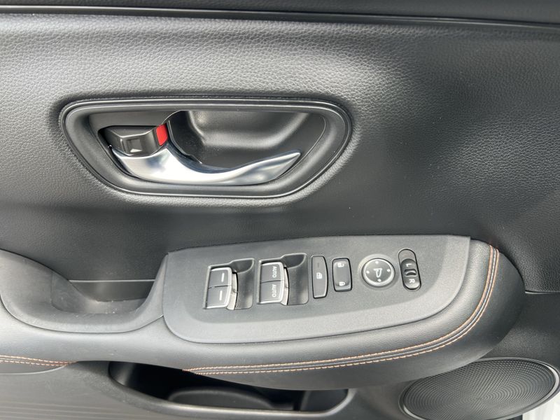 Used 2023 Honda HR-V SportImage 8