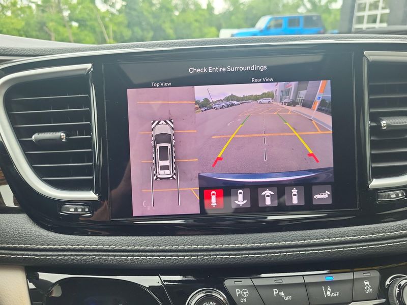 Used 2023 Chrysler Pacifica Hybrid LimitedImage 7